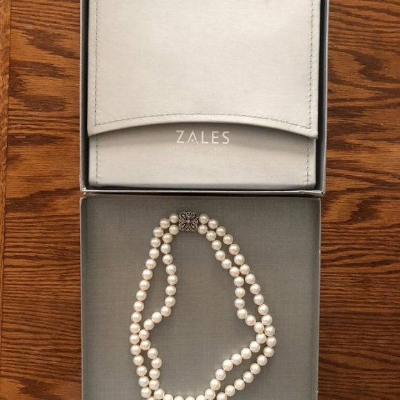 Authentic - Picture 3 of 5